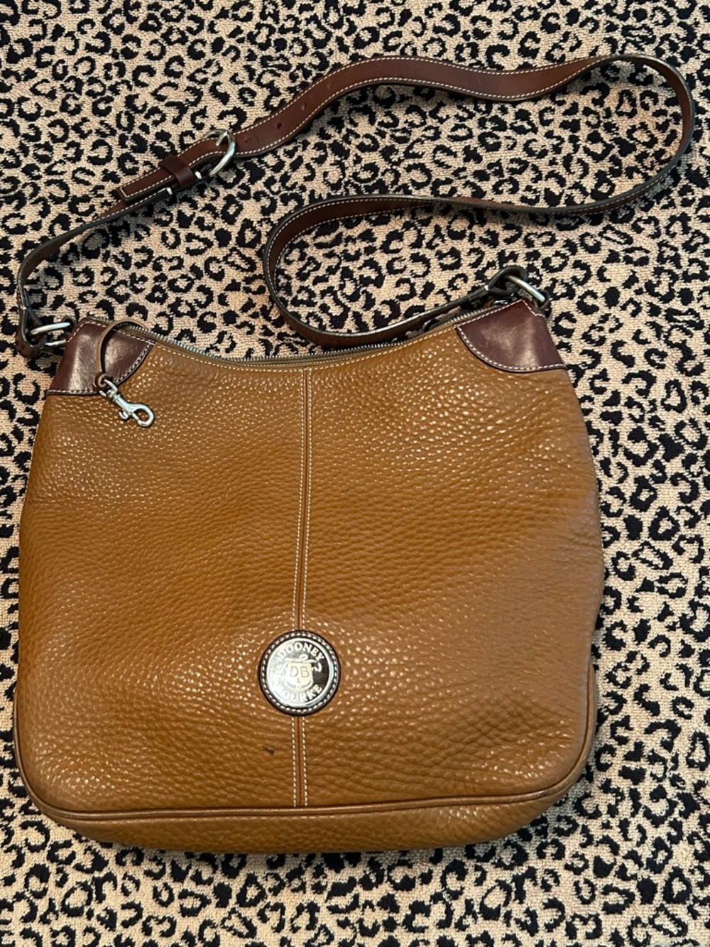 DOONEY and BOURKE Vintage Leather Crossbody Bag 12 X 12 with Bag Insert - Picture 8 of 11